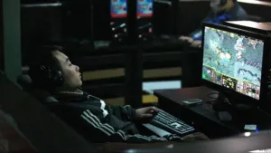 Joven chino vive 6 años dentro de café internet jugando en línea