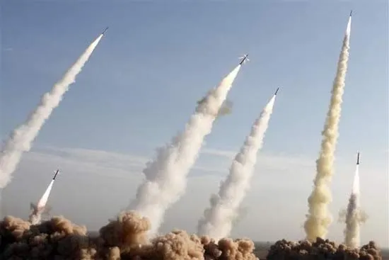 Amenaza Irán con destruir 35 bases de EU en Asia y Medio Oriente