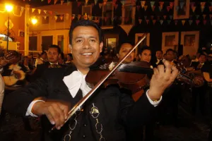 Competencia entre músicos reduce cantidad de trabajo