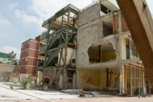 Detienen a DRO del Colegio Rébsamen
