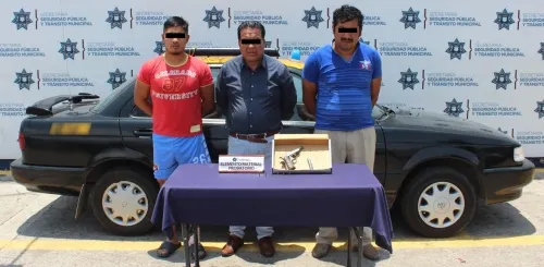 Detuvo SSPTM a tes hombres por portación ilegal de arma de fuego