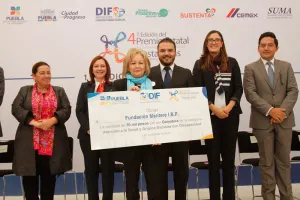 DIF otorga premio estatal a las organizaciones civiles destacadas