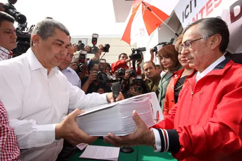 Zavala va segundo en la fórmula: Lastiri