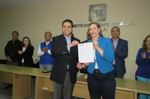 Planilla de Jesús Giles recibe constancia de registro