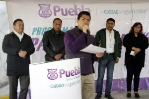 Rivera Pérez presume invitados a su tercer informe