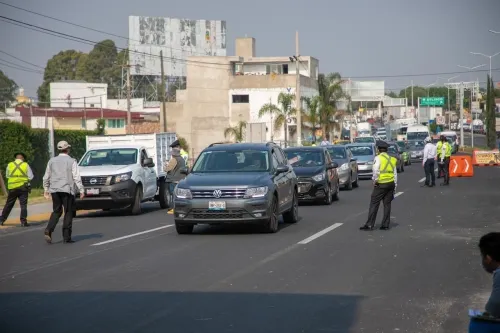 Incumplen 123 vehículos el “Hoy no circula”