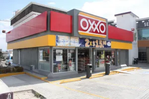 Aplicarán IVA a comida rápida en tiendas de conveniencia