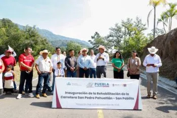 Inaugura Gobierno de Puebla obra carretera en Pahuatlán, Camocuautla y Nauzontla