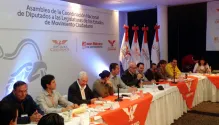 Moreno Valle se reúne con legisladores del Movimiento Ciudadano