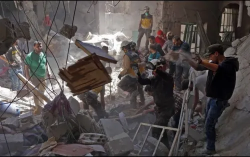 Mueren al menos 27 civiles por bombardeos en Idleb, Siria
