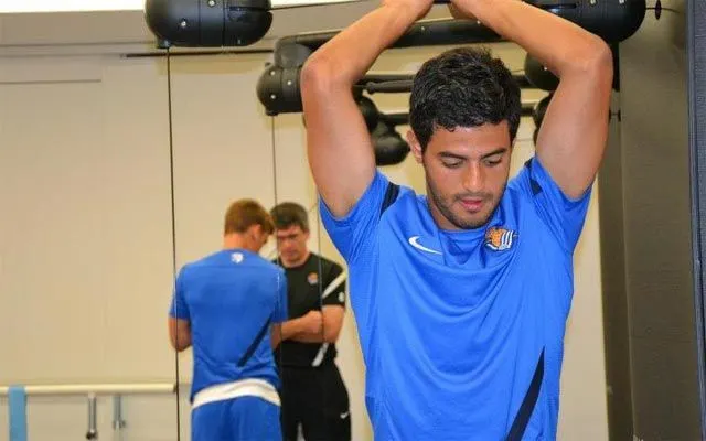 Real Sociedad quiere en forma a Carlos Vela
