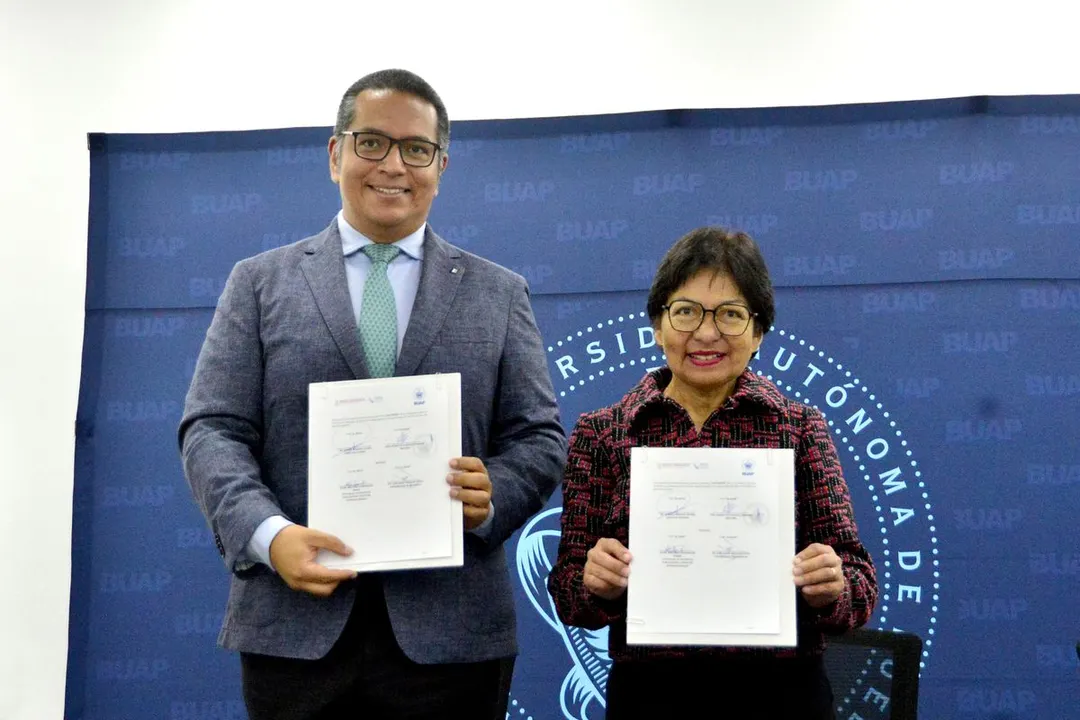 Adrian Pedrozo Acuna Lilia Cedillo Ramirez