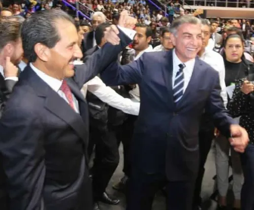 Video: Reelección, pide comunidad universitaria a rector Alfonso Esparza