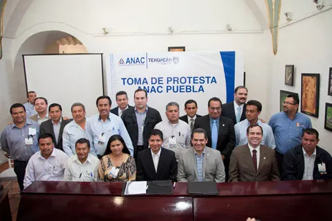 ERP toma protesta a coordinador de alcaldes de la Anac en el estado de Puebla