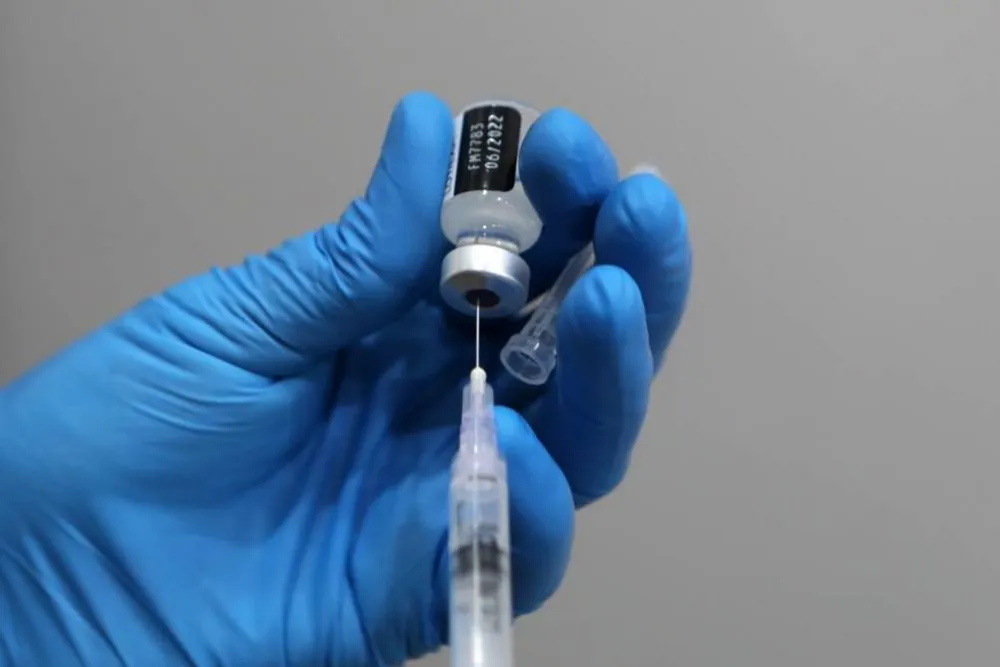 OMS recomienda extender vacuna de Pfizer a menores de 12 años