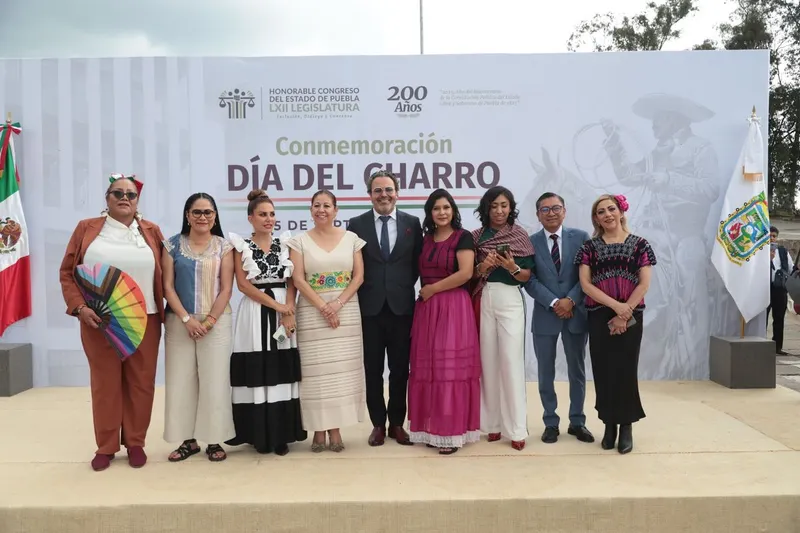 congreso-pue-charreria-laura-artemisa-garcia