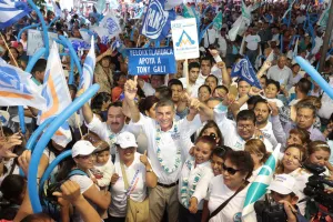 La Mixteca respalda a Tony Gali
