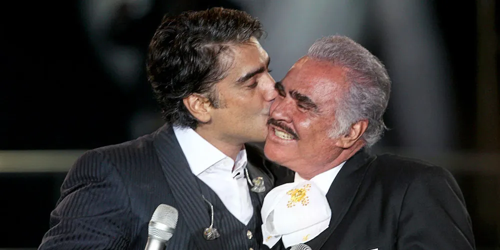 Vicente Fernández se someterá a una traqueotomía