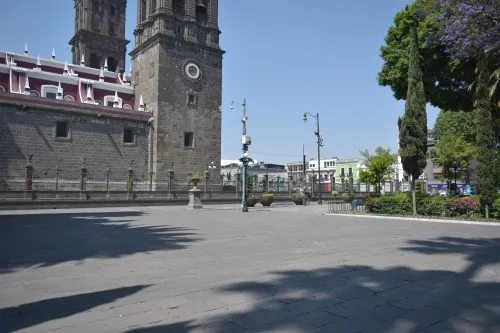 Barahona hará planes de reactivación turística a corto y largo plazo; incluirá a hoteleros