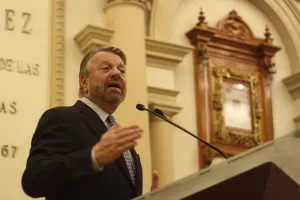 A RMV le convendría parecerse a Fox: Jorge Castañeda