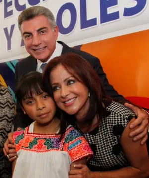 Dinorah López de Gali y Tony Gali trabajan por la infancia y adolescencia poblana