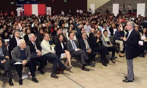 Asiste Luis Banck a foro internacional sobre pobreza y desigualdad