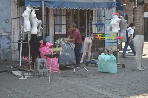 Ambulantes dejan las calles del Centro Histórico