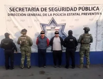 Aseguran a dos individuos que transportaban gas LP ilegal en la autopista México-Puebla