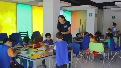 CCU BUAP oferta cursos de verano de fomento a la lectura, artes circenses y tardes de verano