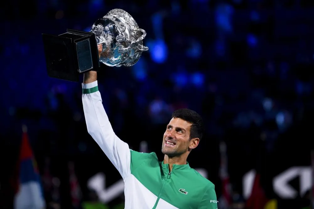 El tenista serbio Novak Djokovic, ganó el juicio y podrá jugar en el Australian Open