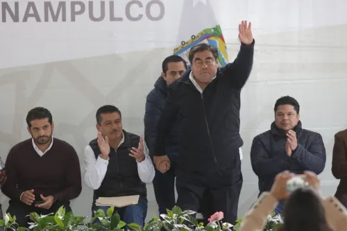 Inauguran reconstrucción de la carretera Hueytamalco-Ayotoxco-Tenampulco
