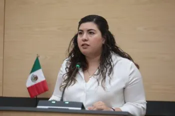 Propone Xel Arianna Hernández iniciativa para suspender licencias de conducir a deudores alimentarios morosos