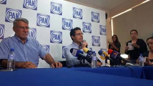 Exige Giles a Barbosa Huerta presente su 3 de 3