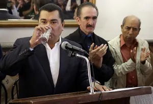 Los fariseos del PRI que quieren ser apóstoles de MORENA