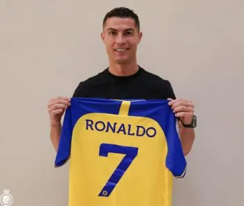 Firma Cristiano Ronaldo con el club árabe Al Nassr por 200 millones de euros