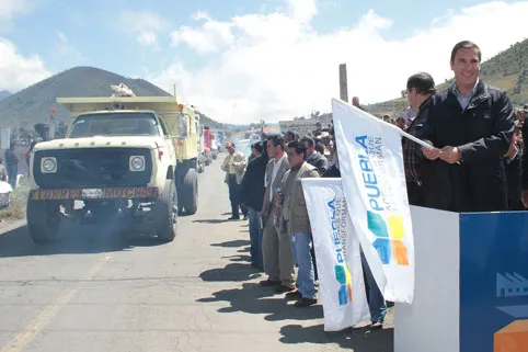 RMV inaugura trabajos de la Papaloctipan-Tlaxco