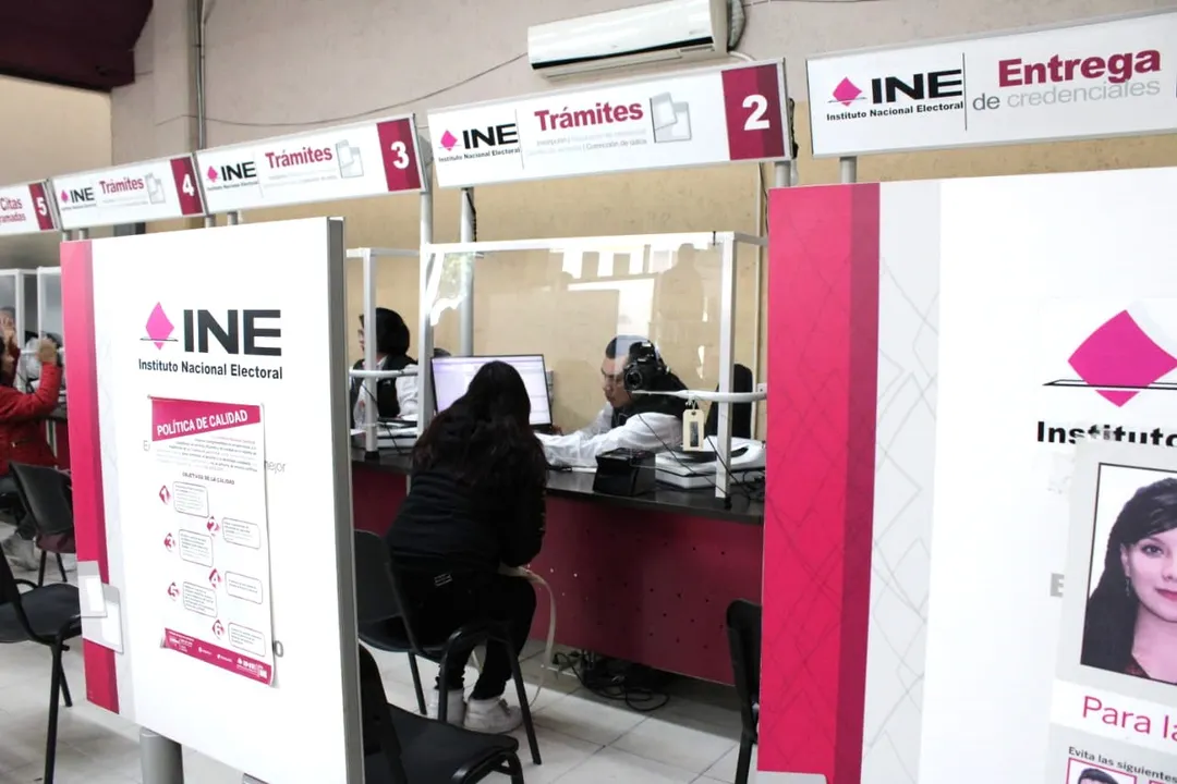 Las y los jóvenes de 17 años ya pueden solicitar su primera INE