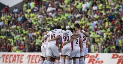 Manuel Lapuente, dolido por las formas en que se va Lobos BUAP