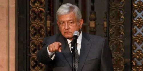 La Moral es un Árbol que da Cartillas Morales de AMLO