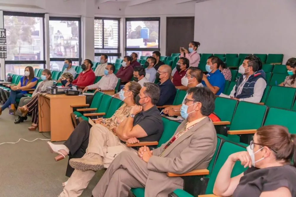 Inspectores del transporte continúan con profesionalización y actualización de procedimientos: SMT