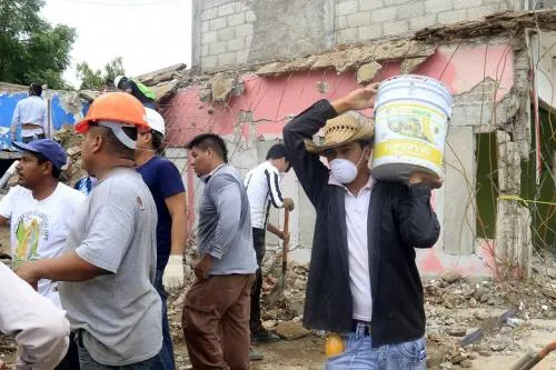 Gobierno dará 30 mil pesos a damnificados para viviendas