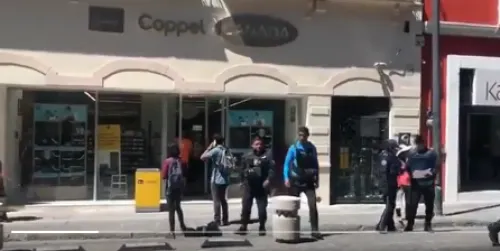 Asaltan sucursal Coppel en pleno Centro Histórico de Puebla, se llevan teléfonos celulares