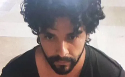 Presentan ante Ministerio Público a agresor de sacerdote en Catedral Metropolitana