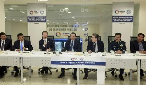 Firman convenio para reforzar la seguridad en la zona metropolitana de Puebla capital