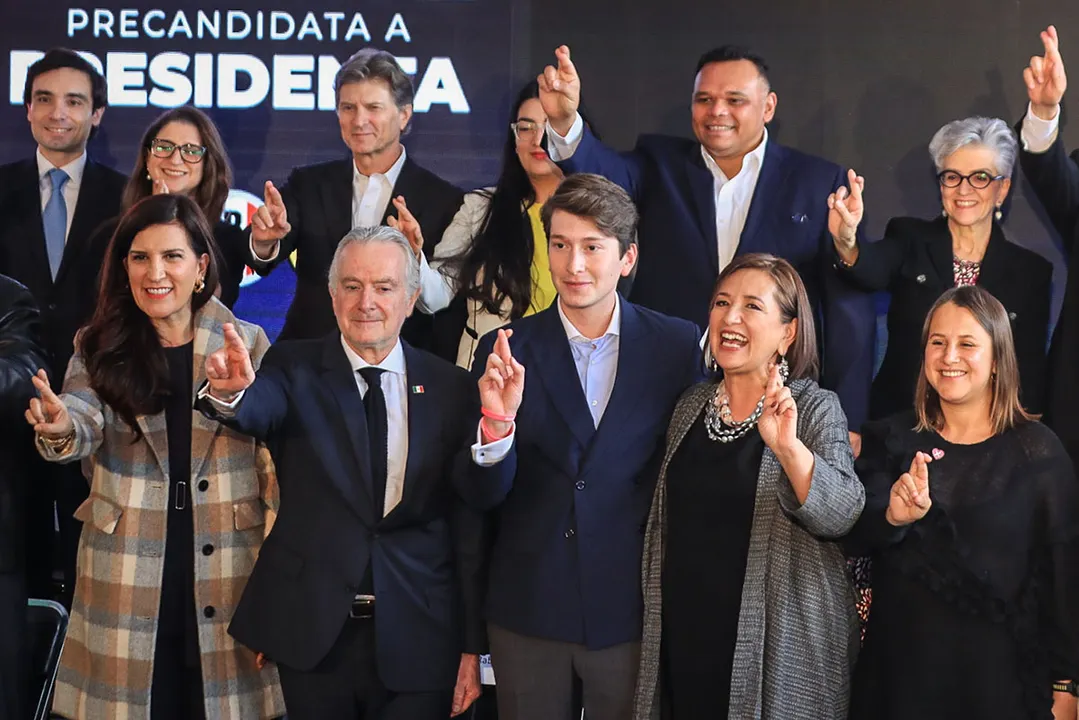 Xochitl Galvez Equipo Precampana