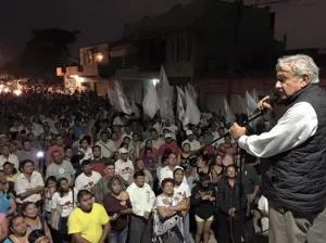 Mi hermano está del lado de los corruptos: AMLO
