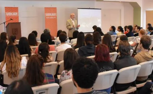 UDLAP realiza seminario de Comunicación para la Paz