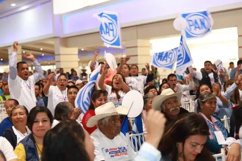 Simpatizantes de Alcántara intentan reventar la elección que ganó Jesús Zaldívar