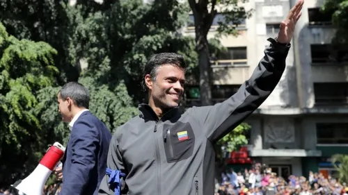 Tribunal venezolano ordena captura de Leopoldo López