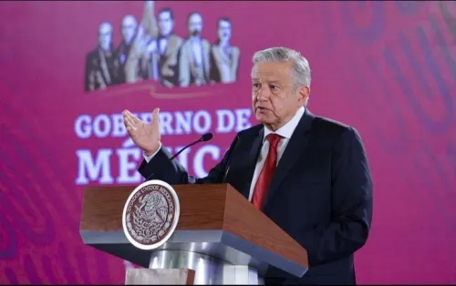 López Obrador justifica contratos con adjudicación directa